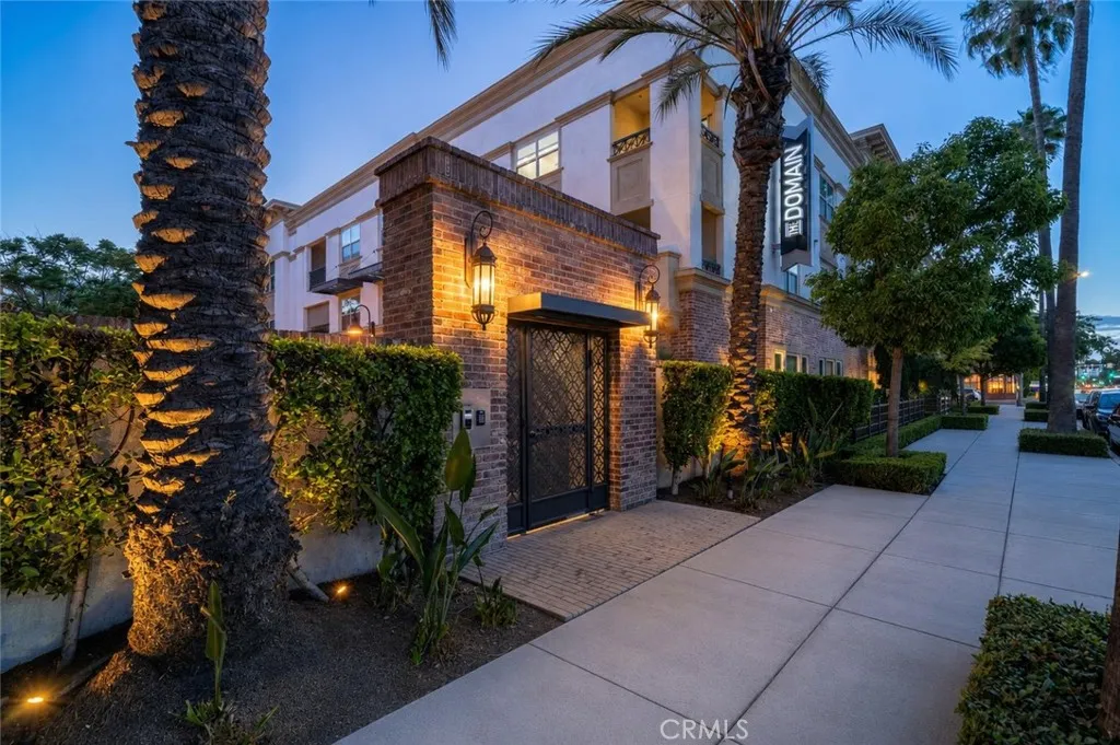 405 S Anaheim Boulevard Unit: 7