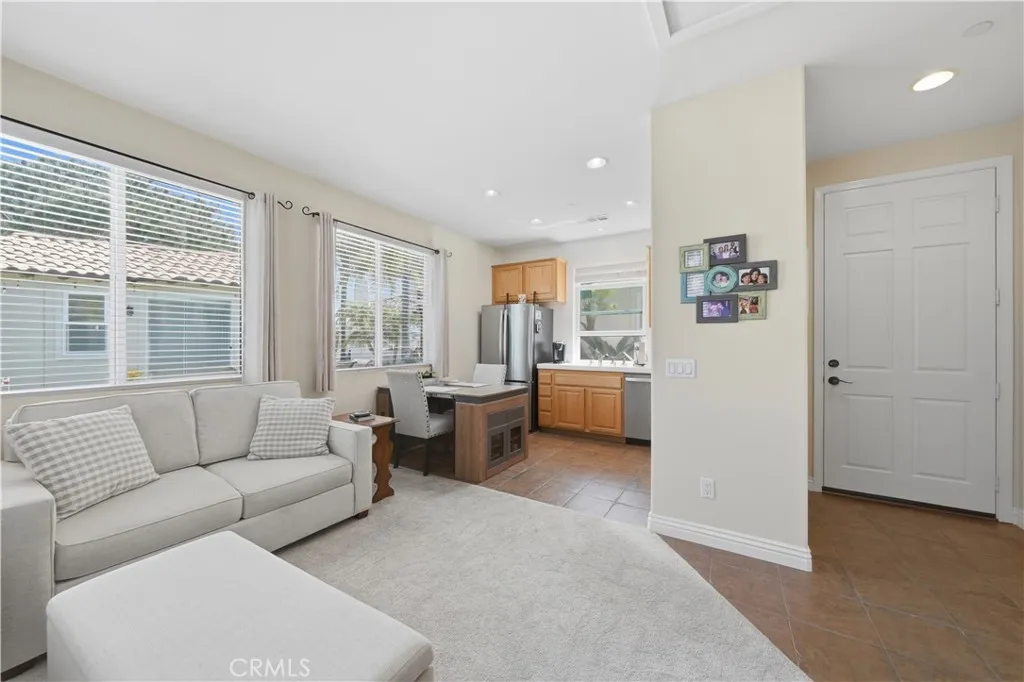https://cdn.realtyfeed.com/cdn/127/306732147/02370c9c75b4101a1a53bbe34a8fa300.webp