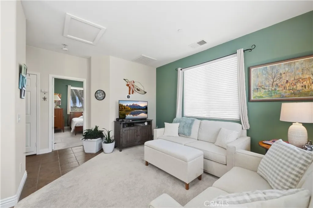 https://cdn.realtyfeed.com/cdn/127/306732147/0dac7b8b612893650e7e7cf3d62b3469.webp