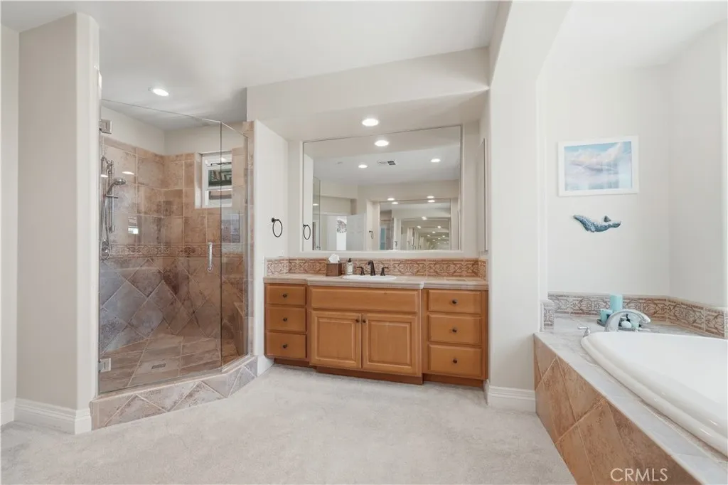 https://cdn.realtyfeed.com/cdn/127/306732147/2f17ef34f6070aa46084dbb10615eb8a.webp
