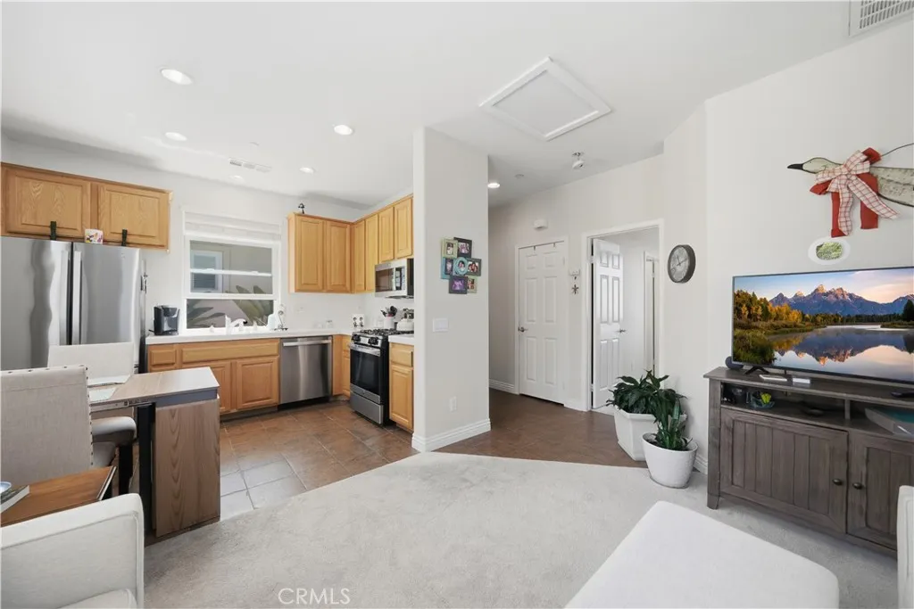 https://cdn.realtyfeed.com/cdn/127/306732147/35eb5d45619d0876835a8616351c110c.webp