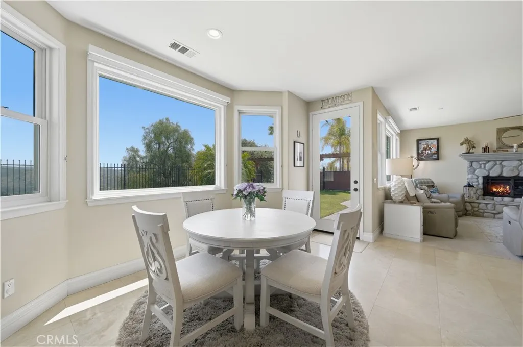 https://cdn.realtyfeed.com/cdn/127/306732147/7ed861fef7eb39c95e0f07bdc8c90814.webp