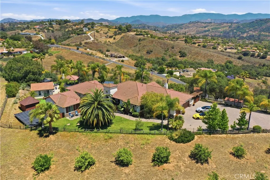 https://cdn.realtyfeed.com/cdn/127/306732147/865ed8363a1aa65df98ccb60f445faad.webp