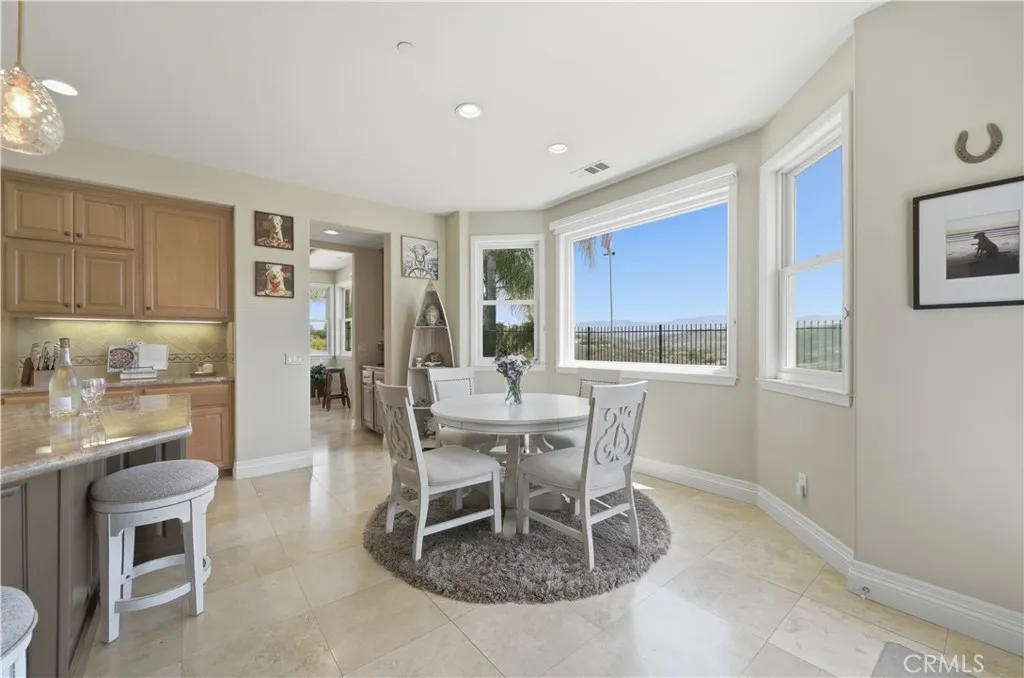 https://cdn.realtyfeed.com/cdn/127/306732147/ff90b15d38aeb8714e444b492555549e.webp
