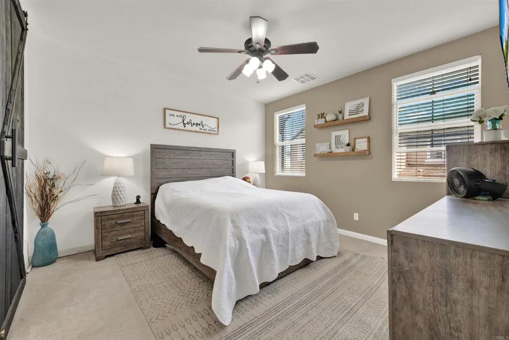 https://cdn.realtyfeed.com/cdn/127/306732152/111fb0db80bb744bed3b9e5a6efaa05e.webp