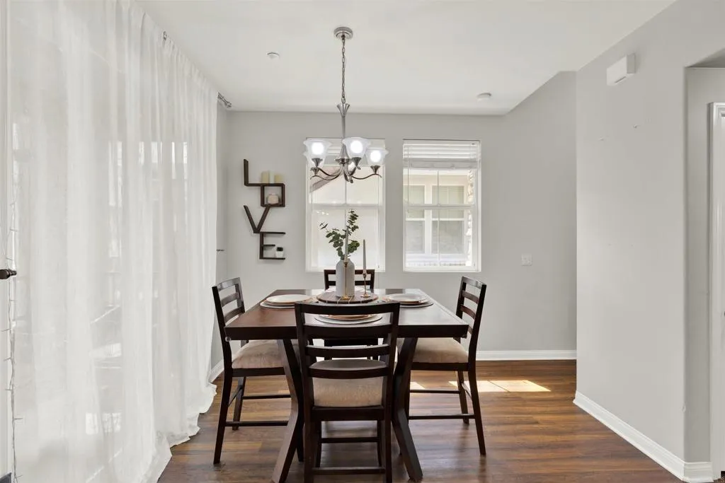 https://cdn.realtyfeed.com/cdn/127/306732152/401f9ebe43dbf6a8f35fa624ac1ed9f0.webp