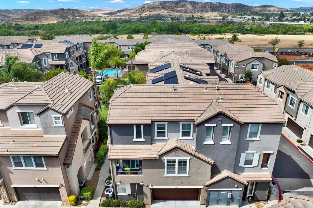 https://cdn.realtyfeed.com/cdn/127/306732152/8b4367b63b7e2818e471d5e37a492991.webp