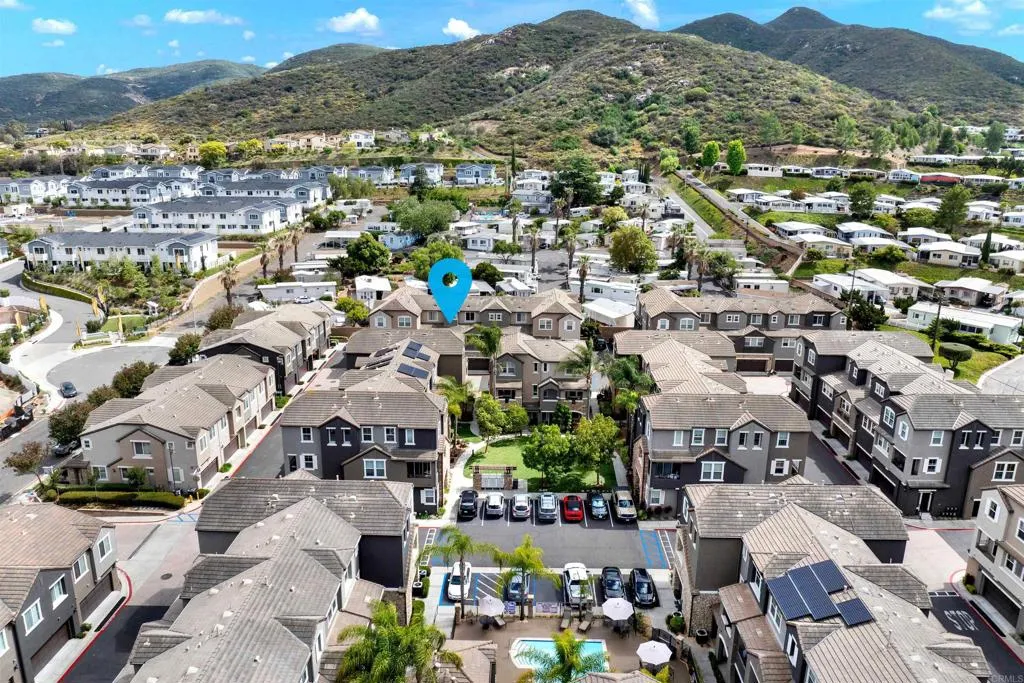 https://cdn.realtyfeed.com/cdn/127/306732152/ecdb08a4d1ec88cb1b3c45f11ef9139b.webp