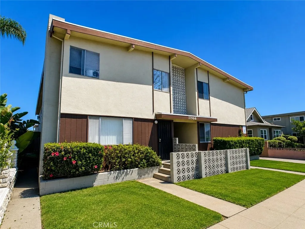 11966 Oxford Avenue, Hawthorne, CA 90250 - Photo 2 of 7, Hawthorne, CA