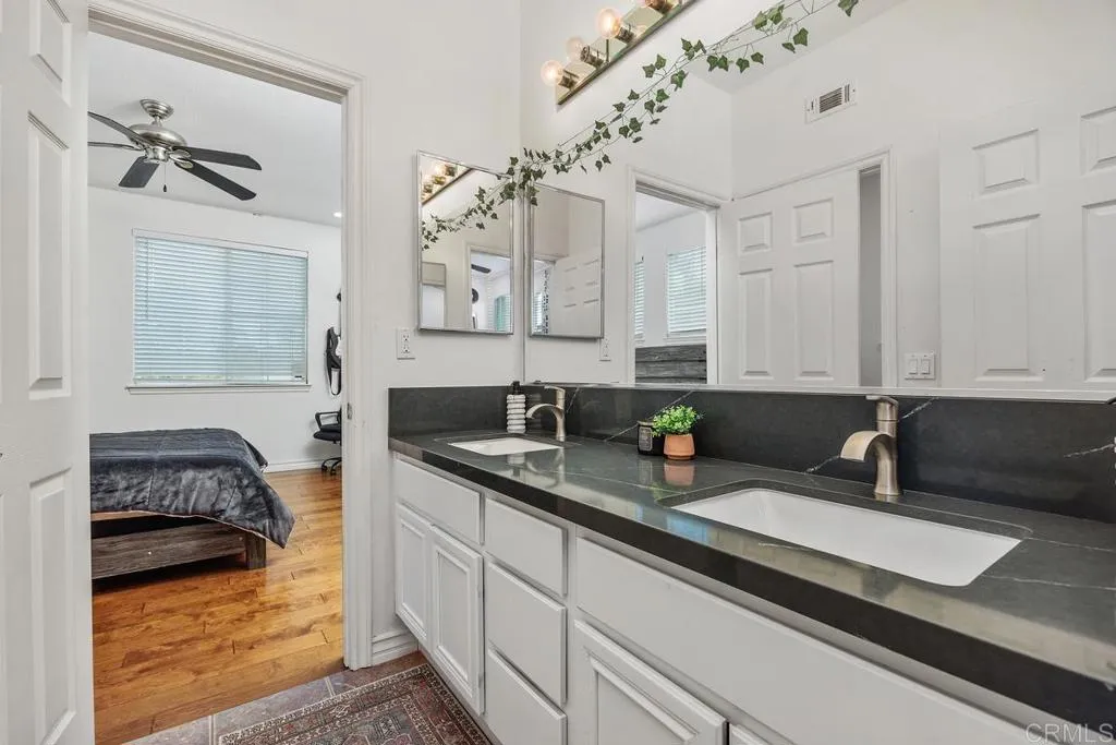 https://cdn.realtyfeed.com/cdn/127/306732226/35baf09cdf6e377f4397055d2d97aeee.webp