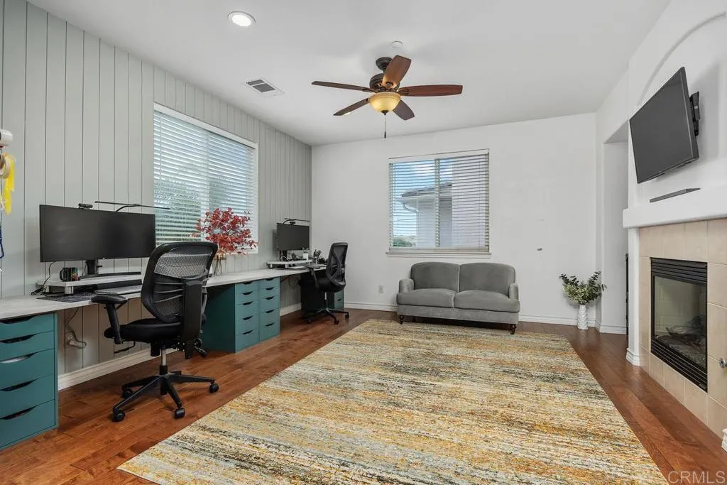 https://cdn.realtyfeed.com/cdn/127/306732226/35cf54a09506f5f779878e223ec55612.webp