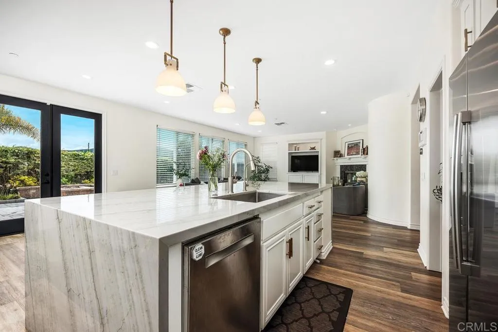 https://cdn.realtyfeed.com/cdn/127/306732226/49f457e86f834d892a94b0ee56d0050a.webp