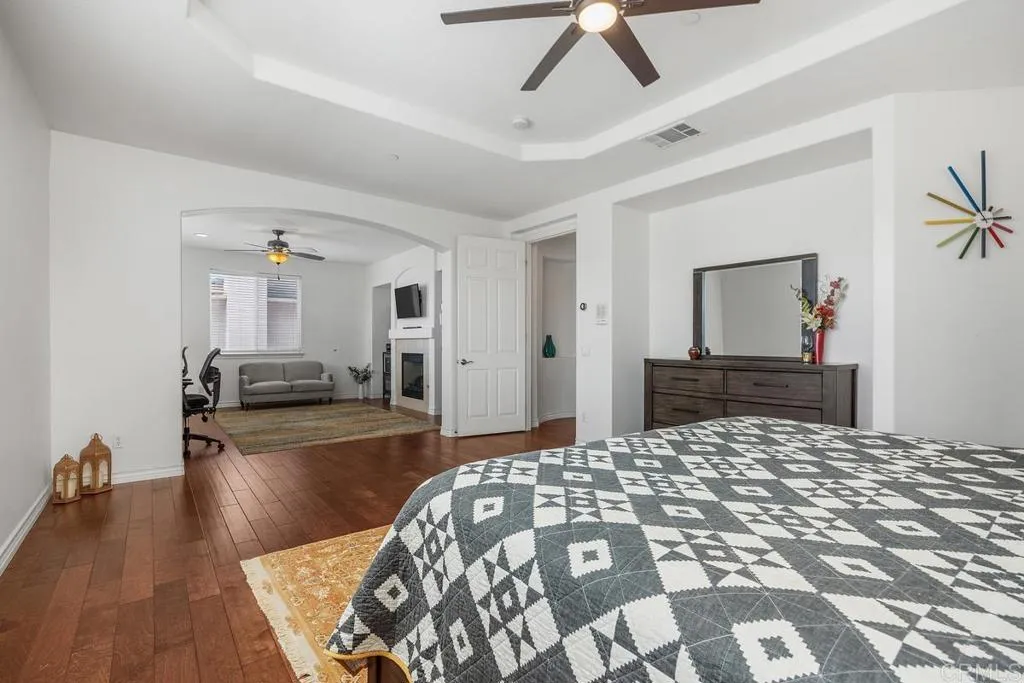 https://cdn.realtyfeed.com/cdn/127/306732226/6469285c072de52a4c3b8d7a776a9903.webp