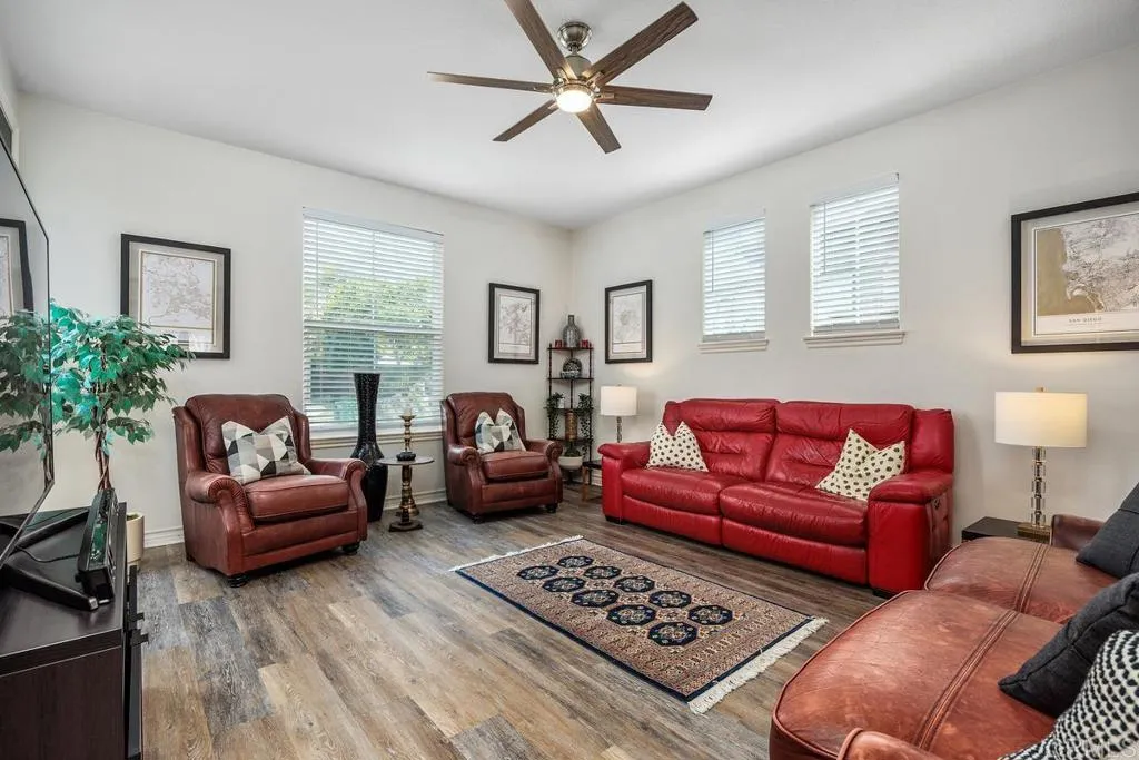 https://cdn.realtyfeed.com/cdn/127/306732226/667957b056b714255afbd7b87bb9b991.webp