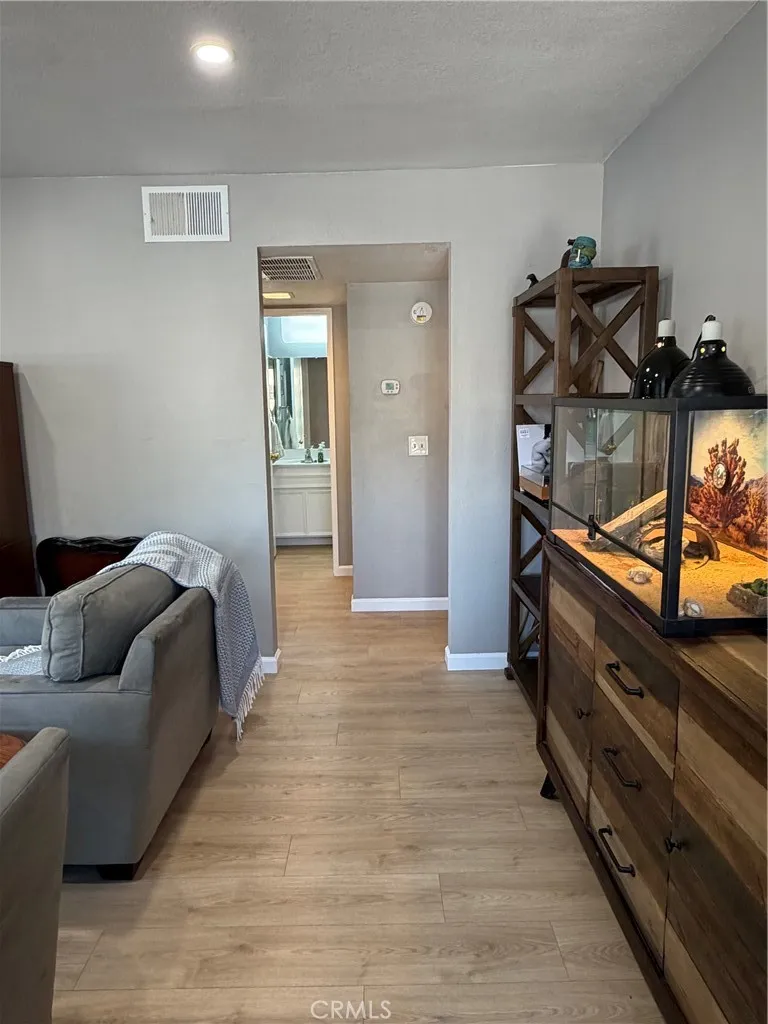 https://cdn.realtyfeed.com/cdn/127/306732228/d21f1b6ed952d971fd803052c4fb5db0.webp