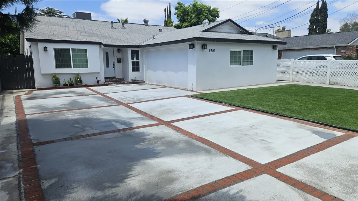 Valley Village, CA 91607
