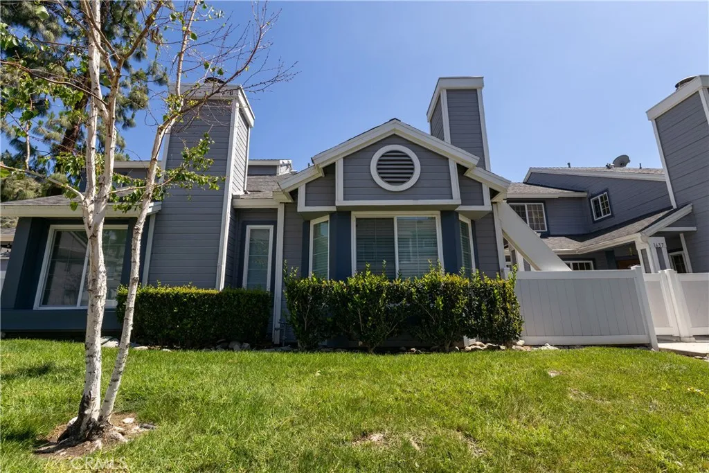 Azusa, CA 91702