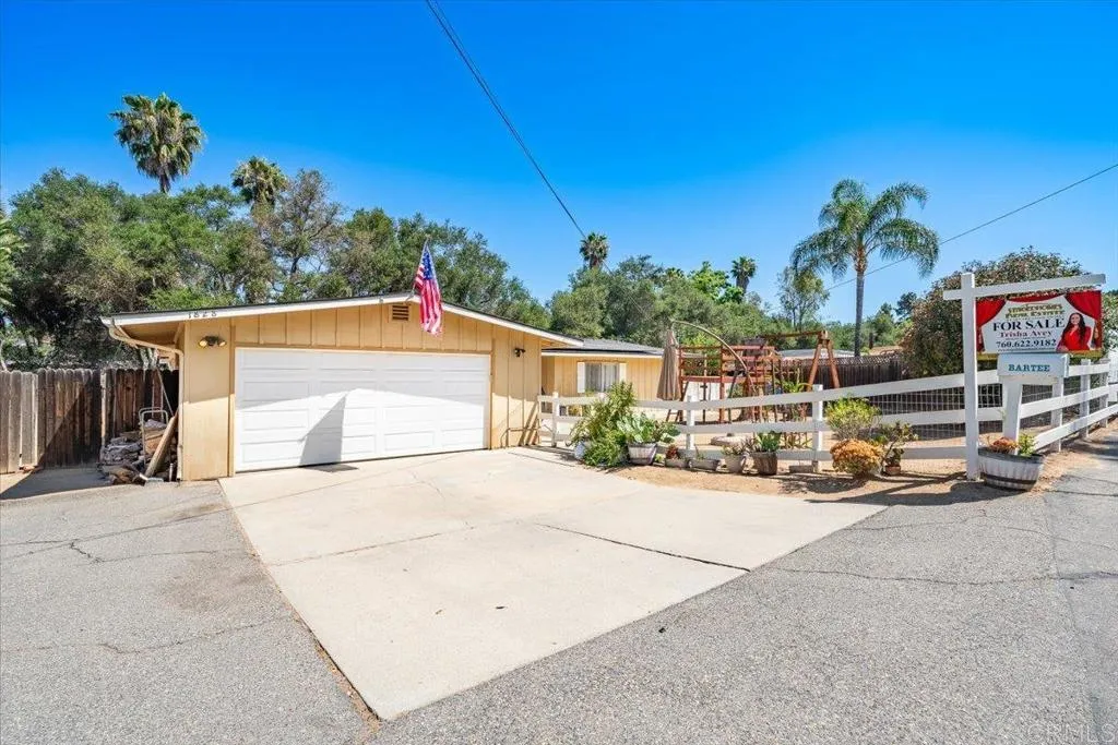 https://cdn.realtyfeed.com/cdn/127/306732343/4b08690da43d9e391c82db5e591dd794.webp
