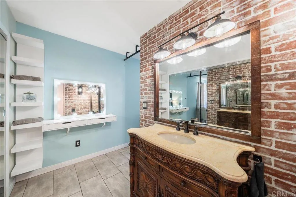 https://cdn.realtyfeed.com/cdn/127/306732343/7f4324c9235c1ab57efec0df020e5bf5.webp