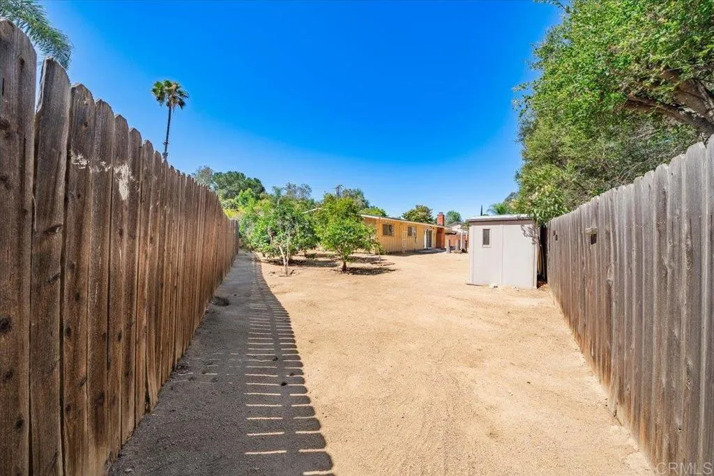 https://cdn.realtyfeed.com/cdn/127/306732343/8c16a7dc28c02a983b5cf5d1cca0532d.webp