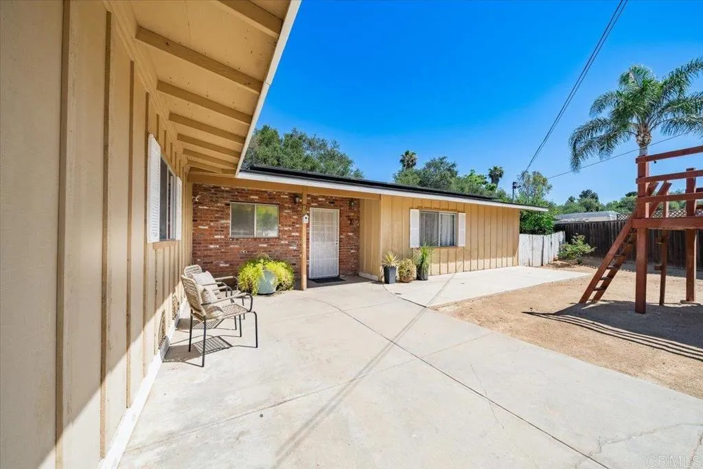 https://cdn.realtyfeed.com/cdn/127/306732343/b49ebdae3a4210003ca32477d29399d8.webp