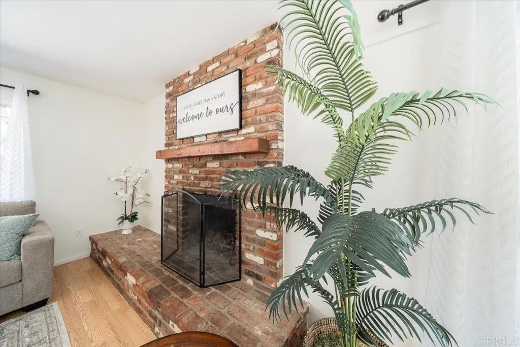 https://cdn.realtyfeed.com/cdn/127/306732343/d28045638b0e7d1e5e8cb0a9daa8d832.webp