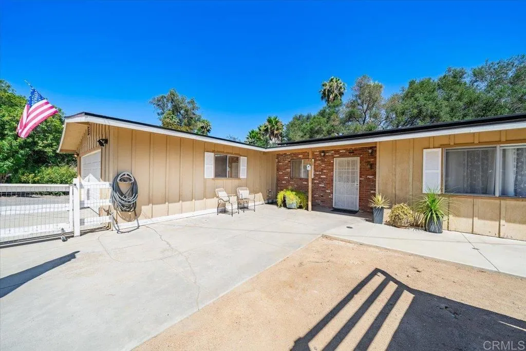 https://cdn.realtyfeed.com/cdn/127/306732343/e33d4b36e31ed7b540677b57b1520dba.webp