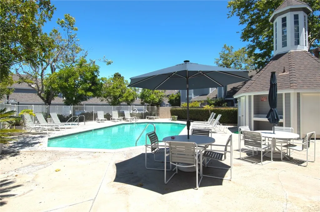 Costa Mesa, CA 92627