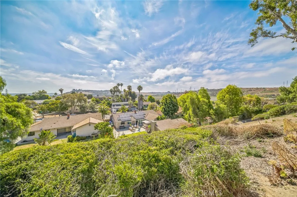 https://cdn.realtyfeed.com/cdn/127/306732360/fa7298495f9d6449fd806e12d4f732a6.webp