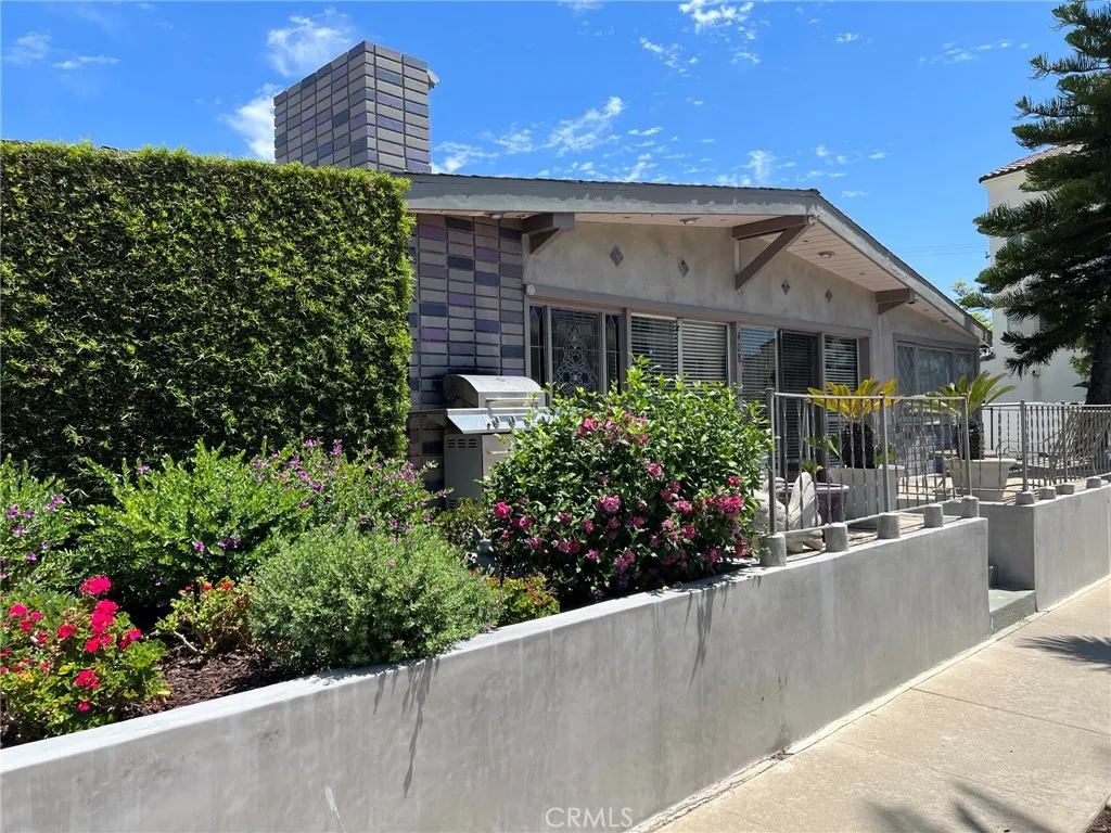 408 Ford Road, Costa Mesa, CA 92627 - Photo 3 of 8, Costa Mesa, CA