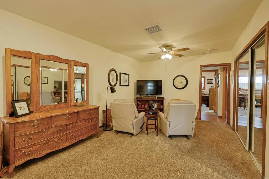 https://cdn.realtyfeed.com/cdn/127/306732502/698d1ff0bee71a70b4ff7c8fe6763fea.webp
