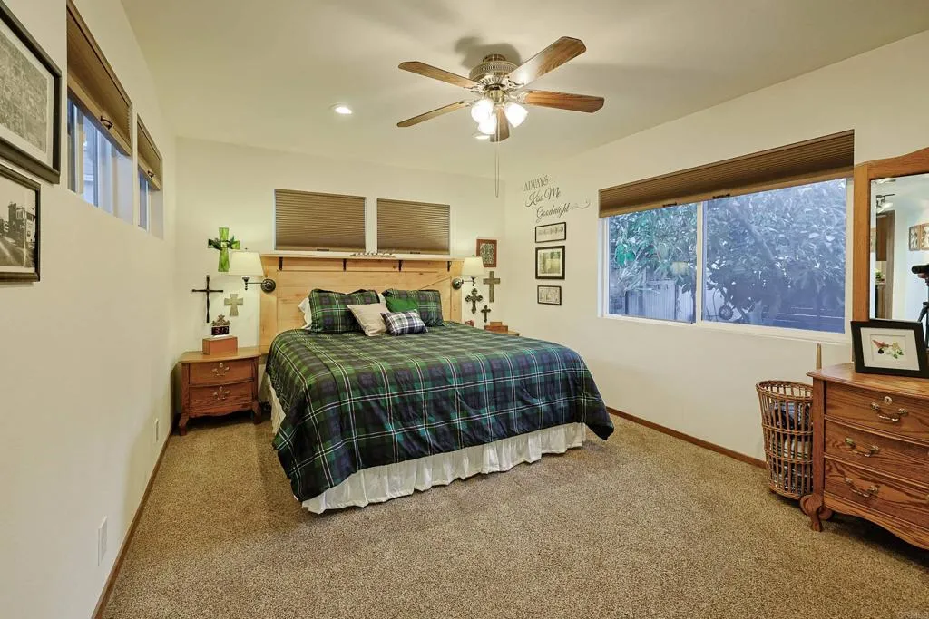 https://cdn.realtyfeed.com/cdn/127/306732502/8bd64f801a496b476f7d667aa4d046e4.webp