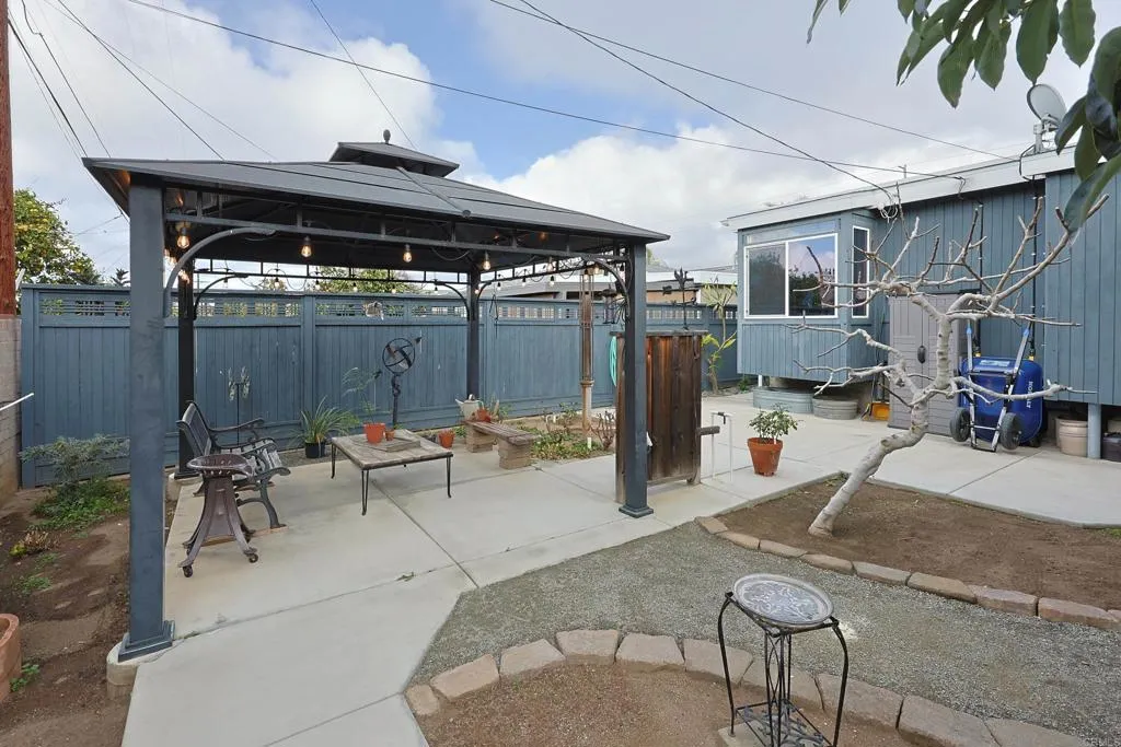 https://cdn.realtyfeed.com/cdn/127/306732502/998f6f255cdc24ca1cd65499d10640fa.webp