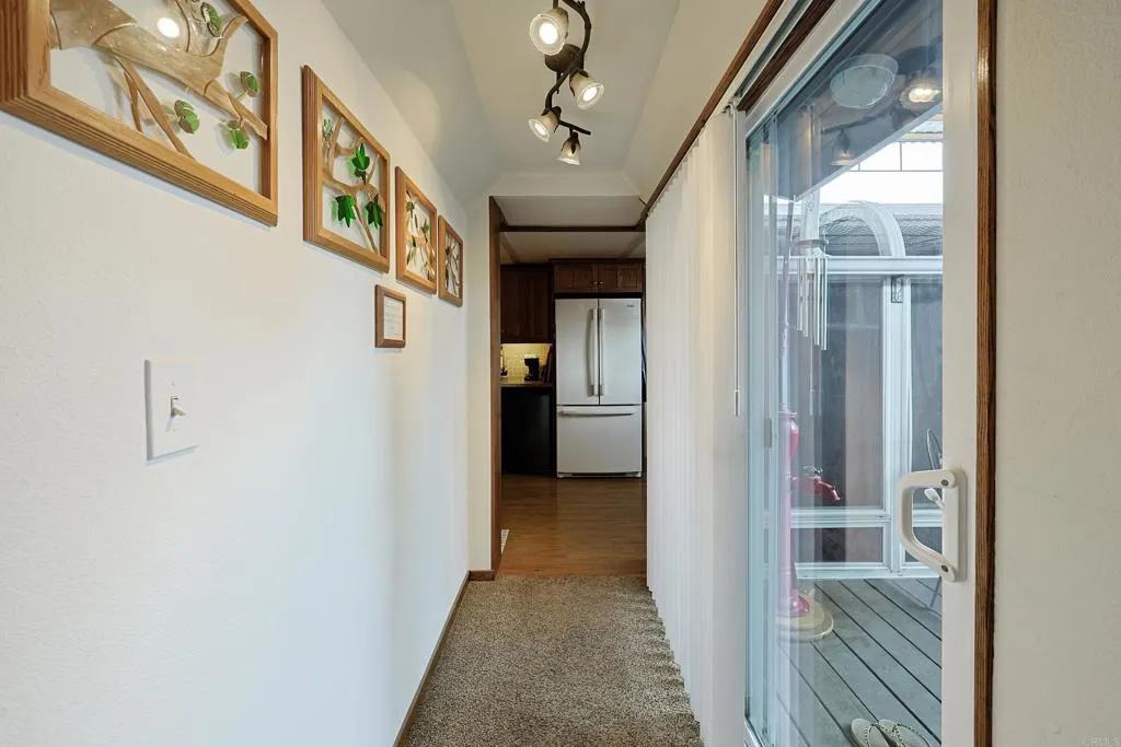 https://cdn.realtyfeed.com/cdn/127/306732502/b22c92935b4085e66235245b9bbd16dc.webp