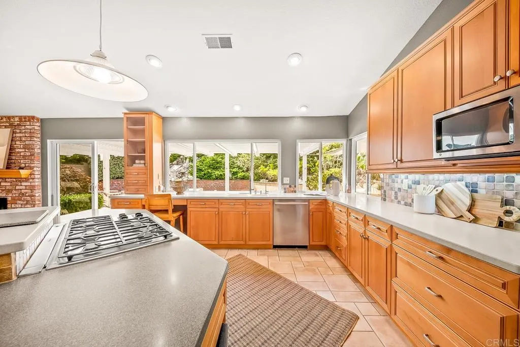 https://cdn.realtyfeed.com/cdn/127/306732505/a4b107f433f3c1c648b7b353c8a44c0e.webp