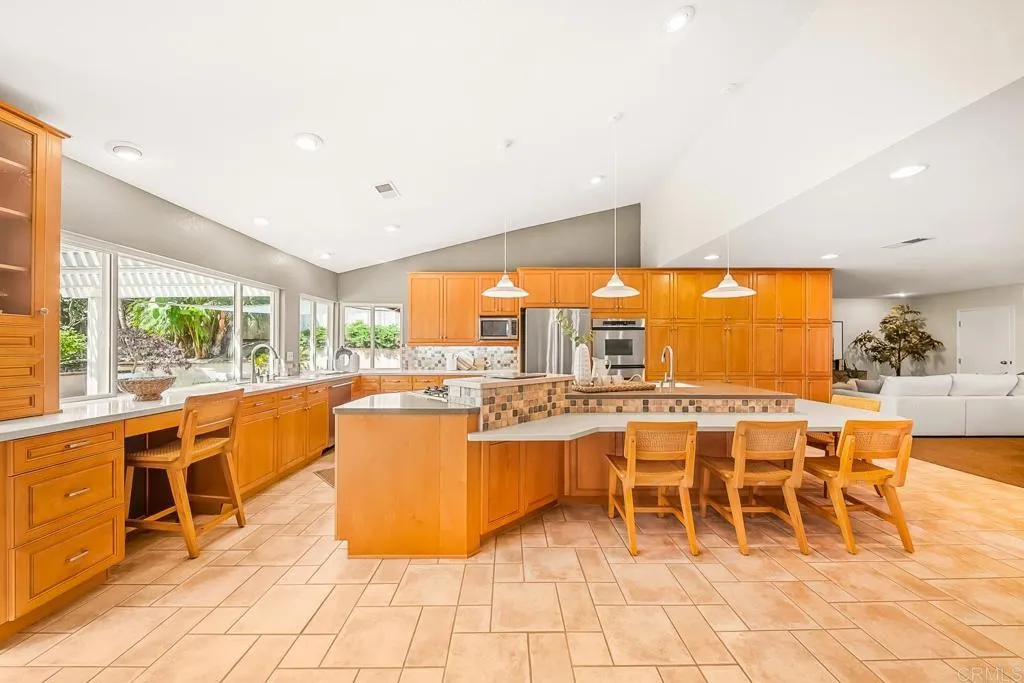 https://cdn.realtyfeed.com/cdn/127/306732505/d830f4ab758d13132cfb86a09507d7af.webp
