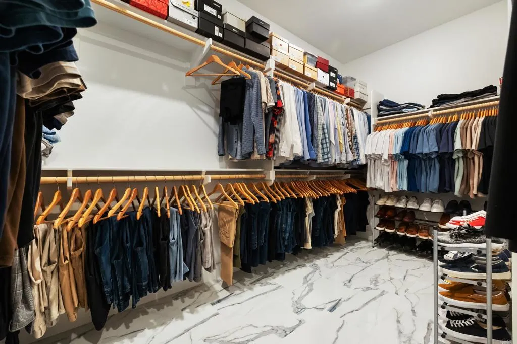 https://cdn.realtyfeed.com/cdn/127/306732507/671c6ff8fff6c0be432c5751fb0c9354.webp