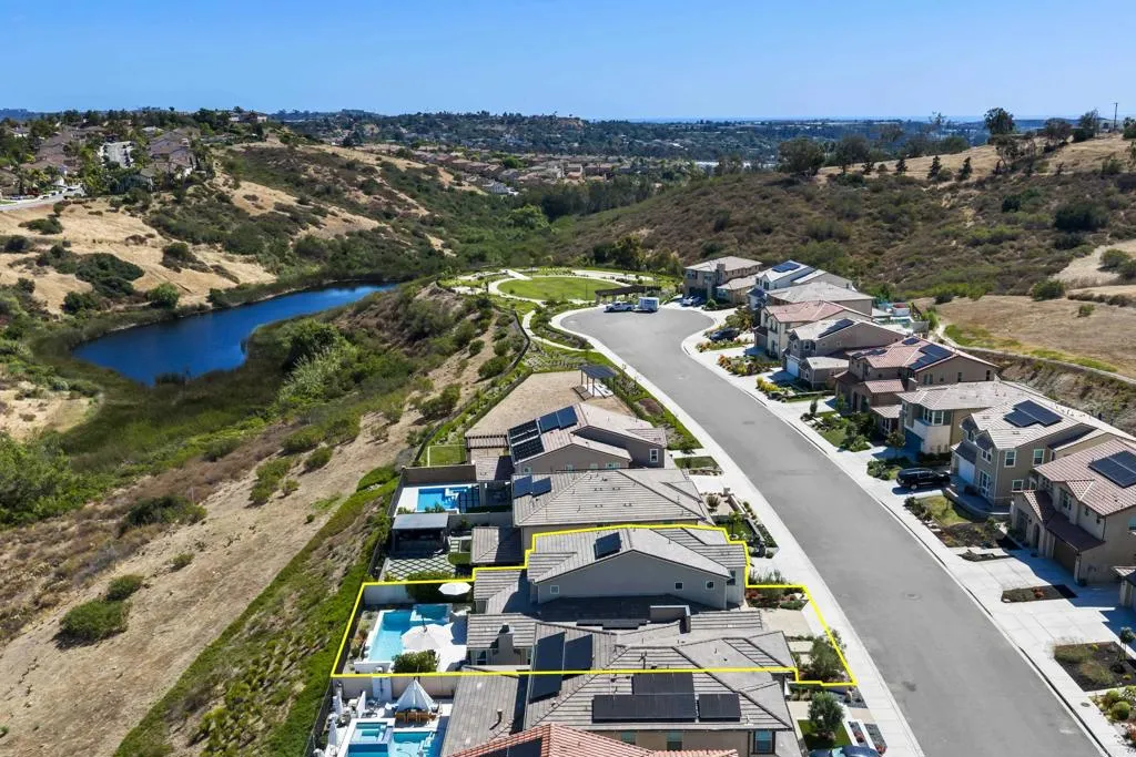 https://cdn.realtyfeed.com/cdn/127/306732507/cb69a1bb8fd74fd831cc4b4831b25c56.webp
