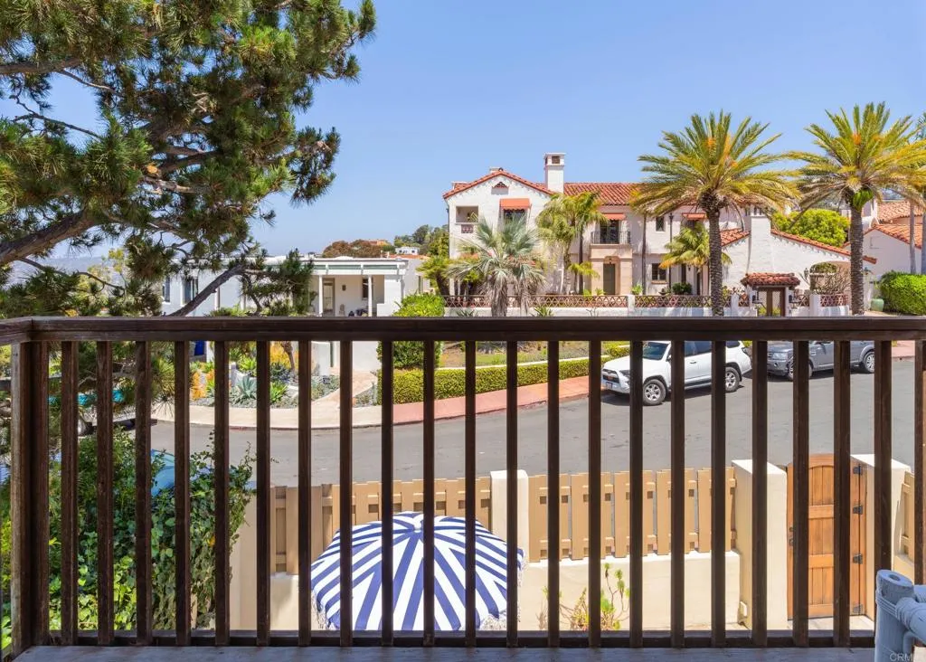 https://cdn.realtyfeed.com/cdn/127/306732510/7aaa5423ff32e45951ded92a7c33d217.webp