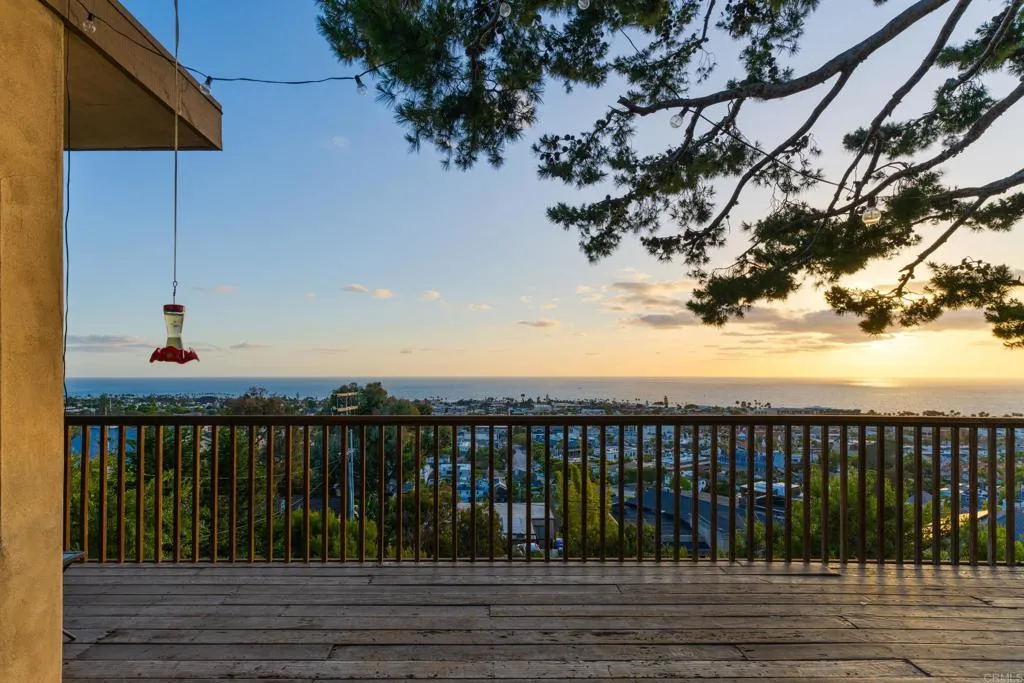 https://cdn.realtyfeed.com/cdn/127/306732510/f40eb88d4f9971e214479b358536680d.webp