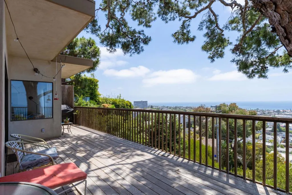 https://cdn.realtyfeed.com/cdn/127/306732510/f519070e9b4a9da7ef0e9bbd25e51c93.webp