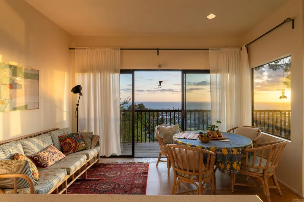 https://cdn.realtyfeed.com/cdn/127/306732510/fb960e65478dd854141650cf510578a6.webp