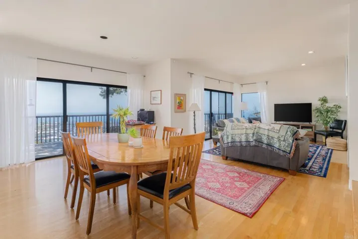 7556 PEPITA WAY, LA JOLLA, CA 92037  Photo 3