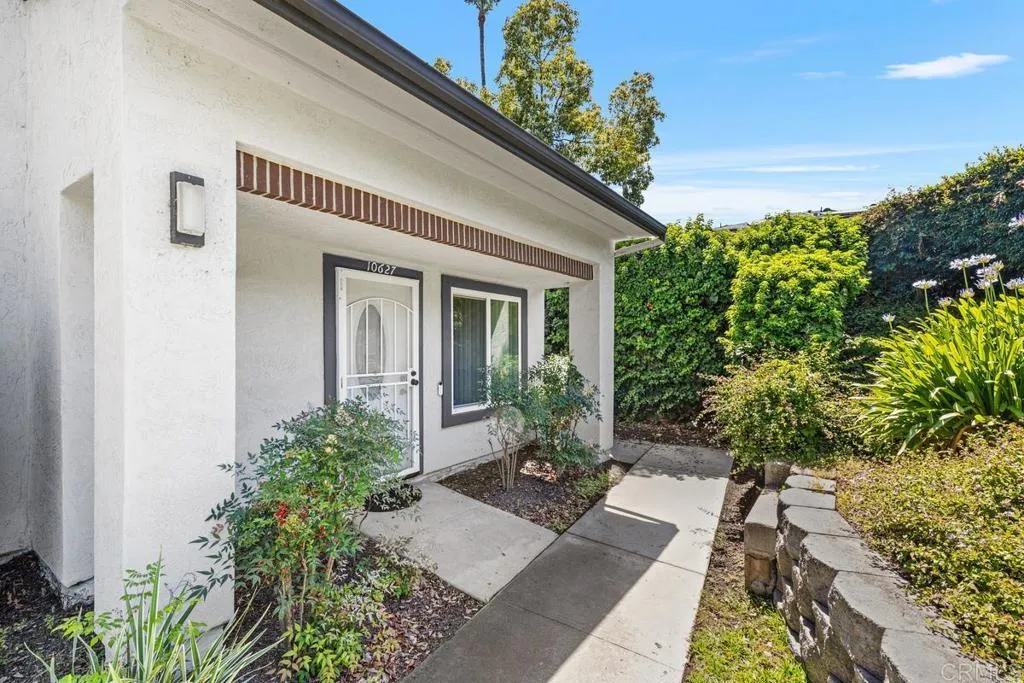 FEATURED LISTINGS