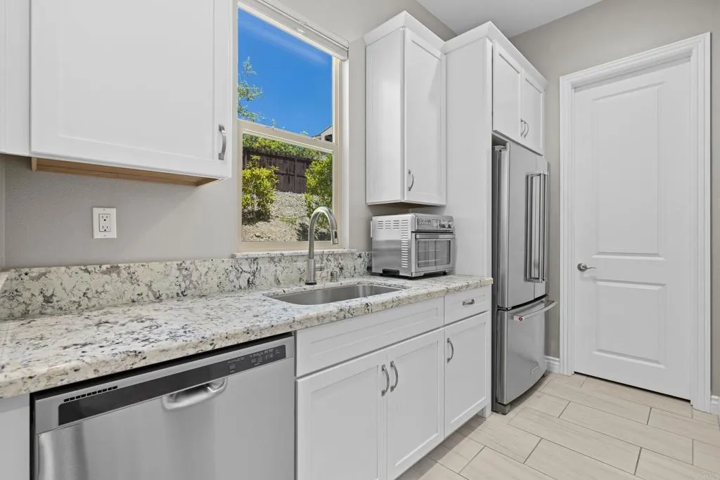https://cdn.realtyfeed.com/cdn/127/306732671/1302303372bc77749f1aa0e23ff3f2b0.webp