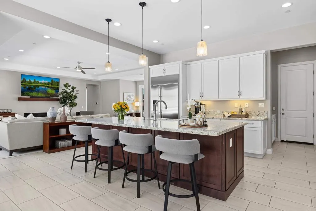 https://cdn.realtyfeed.com/cdn/127/306732671/2d826b924bd4713a473fa41281e68575.webp