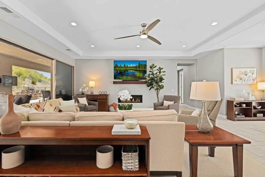 https://cdn.realtyfeed.com/cdn/127/306732671/f8ec90b45a9f160096da48a087ff19af.webp