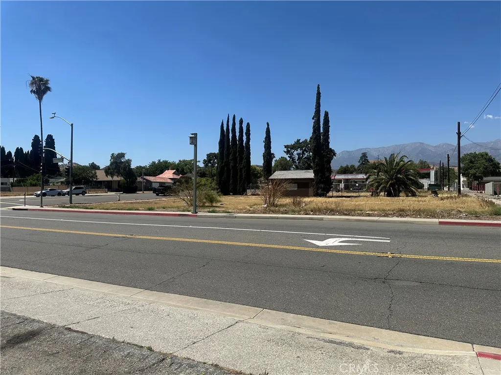 Banning, CA 92220