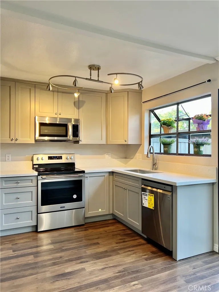 Irvine, CA 92620