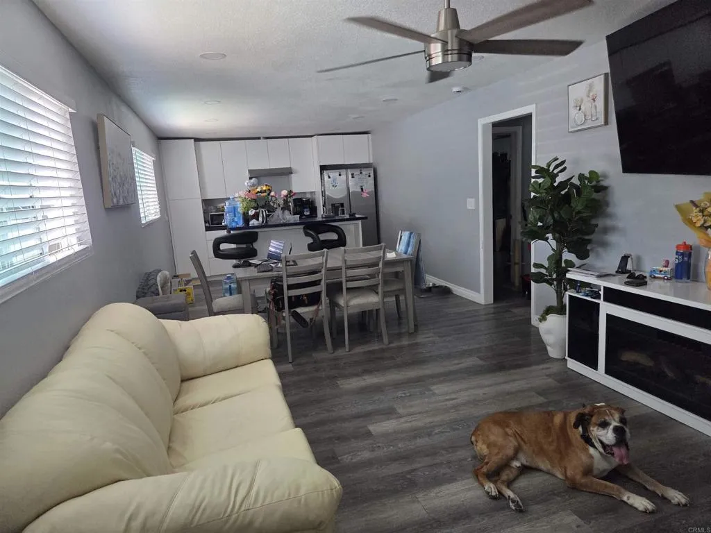 https://cdn.realtyfeed.com/cdn/127/306732724/fa139b6ab224317cd4cc66802b248f1c.webp